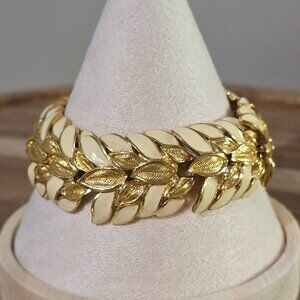 Vintage Trifari Gold Tone with Cream Enamel Bracelet